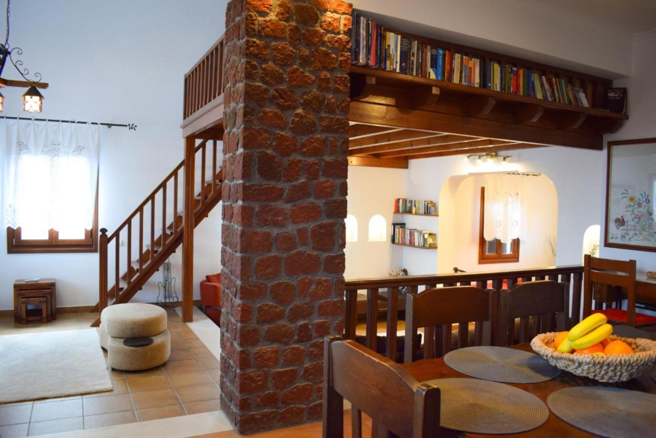 Sunshine House For 9, Cozy Set Up,Verandas, Sea View. 카르테라도스 외부 사진