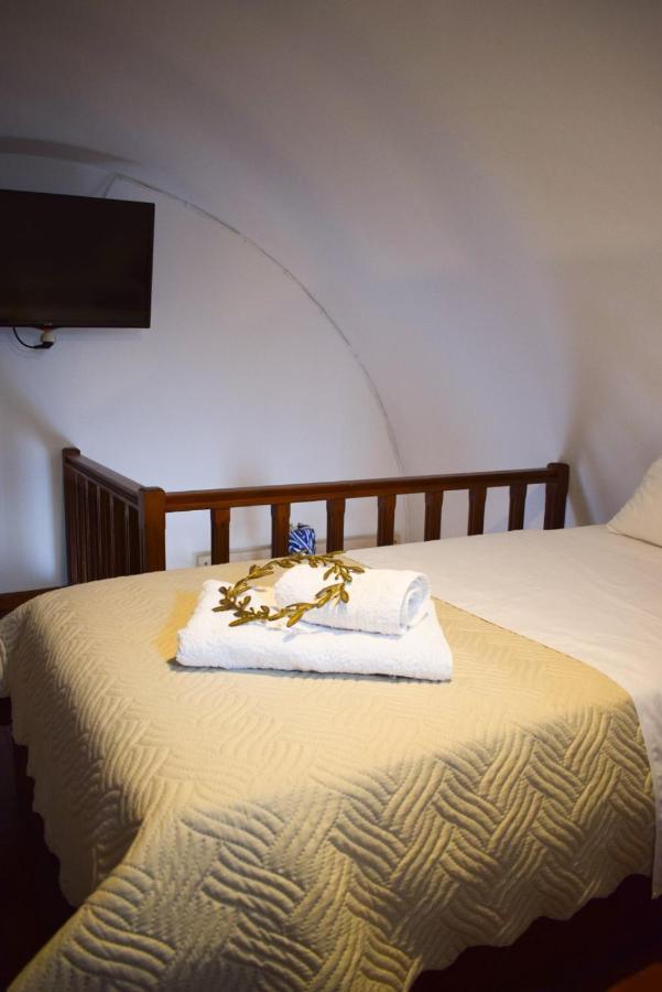 Sunshine House For 9, Cozy Set Up,Verandas, Sea View. 카르테라도스 외부 사진