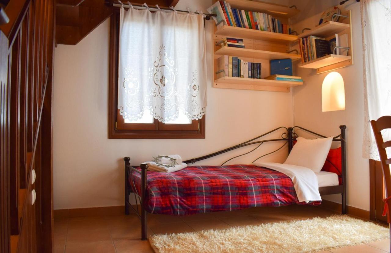 Sunshine House For 9, Cozy Set Up,Verandas, Sea View. 카르테라도스 외부 사진