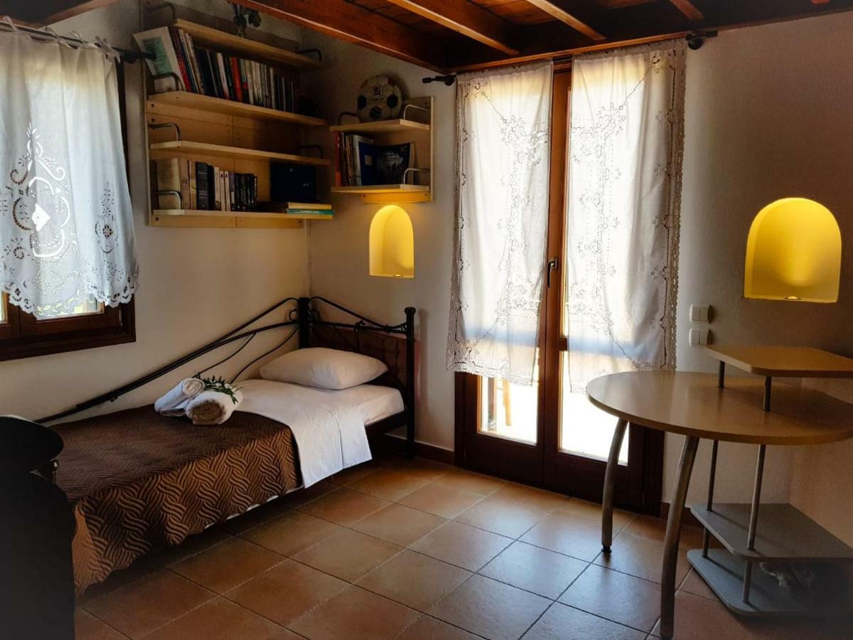 Sunshine House For 9, Cozy Set Up,Verandas, Sea View. 카르테라도스 외부 사진
