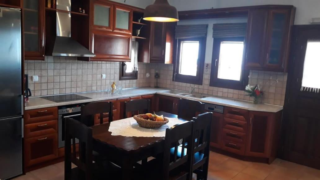 Sunshine House For 9, Cozy Set Up,Verandas, Sea View. 카르테라도스 외부 사진